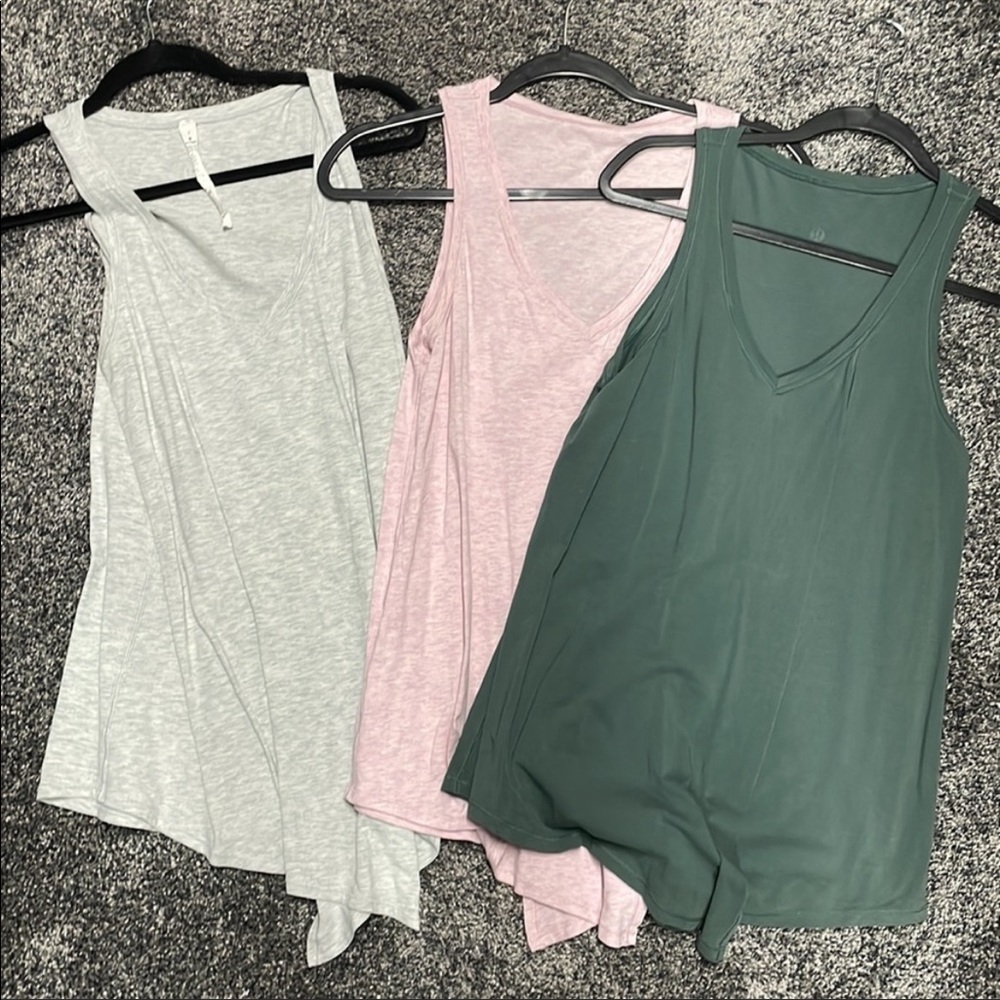Bundle of Lululemon Knot a Problem Tanks